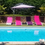 Gæstehus Domaine Swayoga Familiale De Charme Au Coeur De La Nature Pres De Sarlat Pour Quatre Personnes